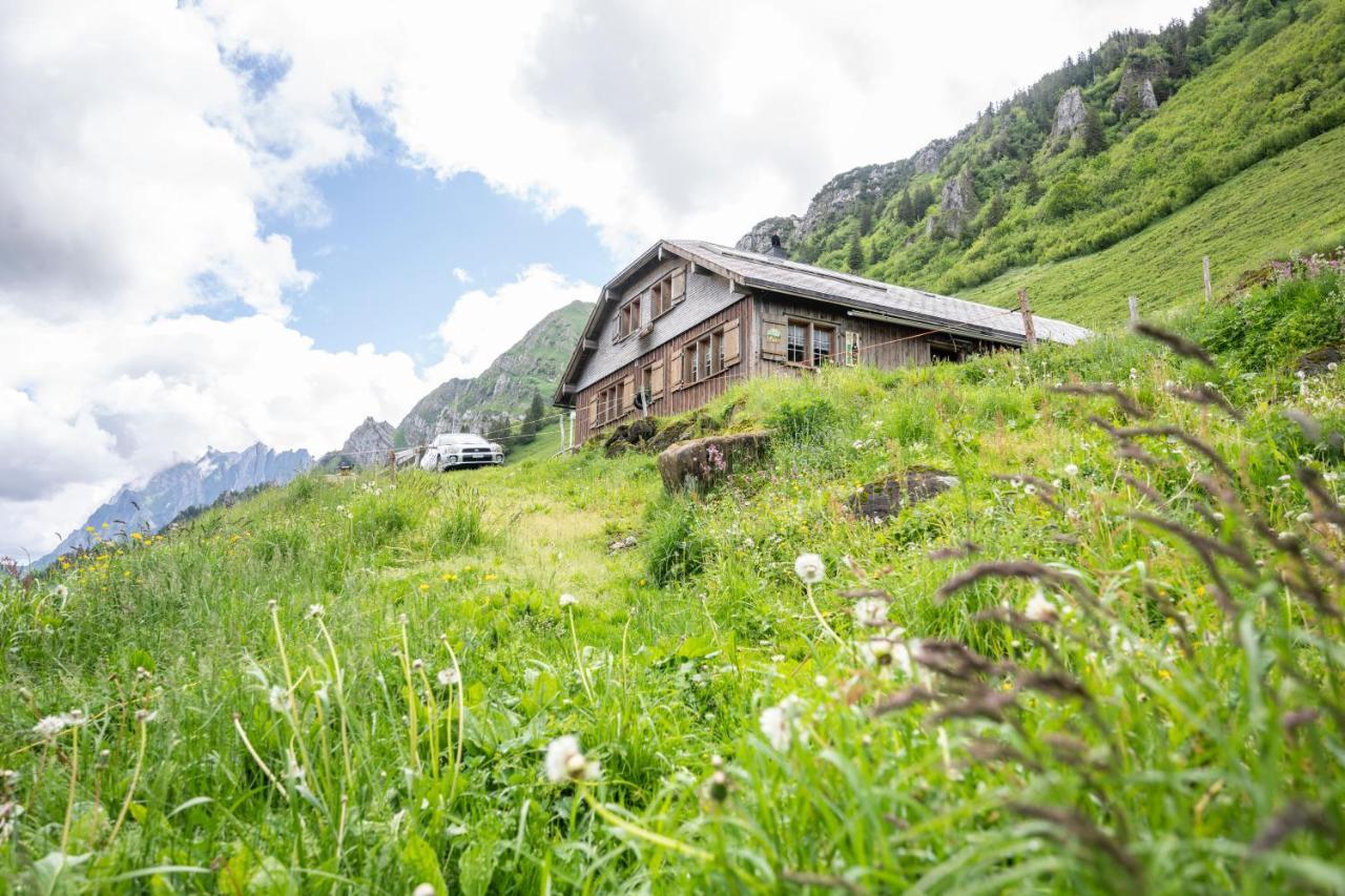 Wies Stein  Buitenkant foto
